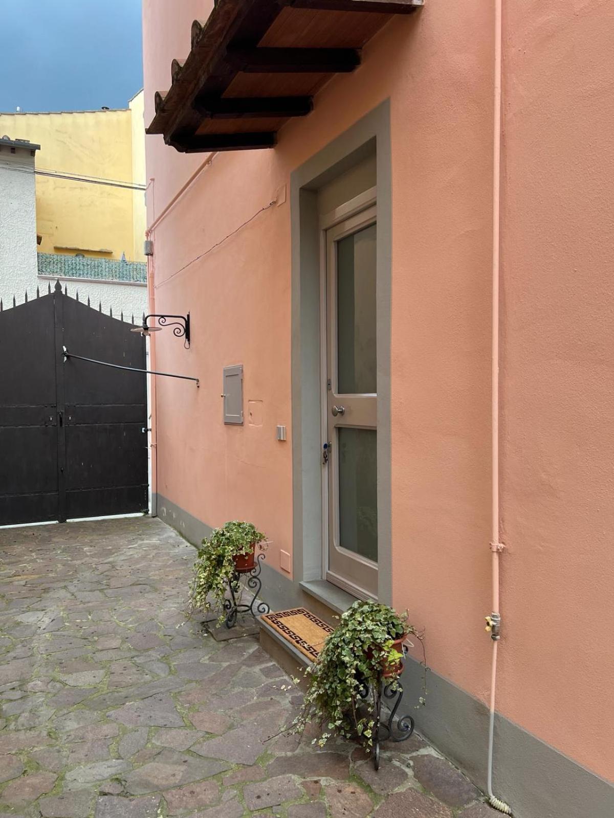 Messer Niccolo - Apartment In Florence Florença Exterior foto